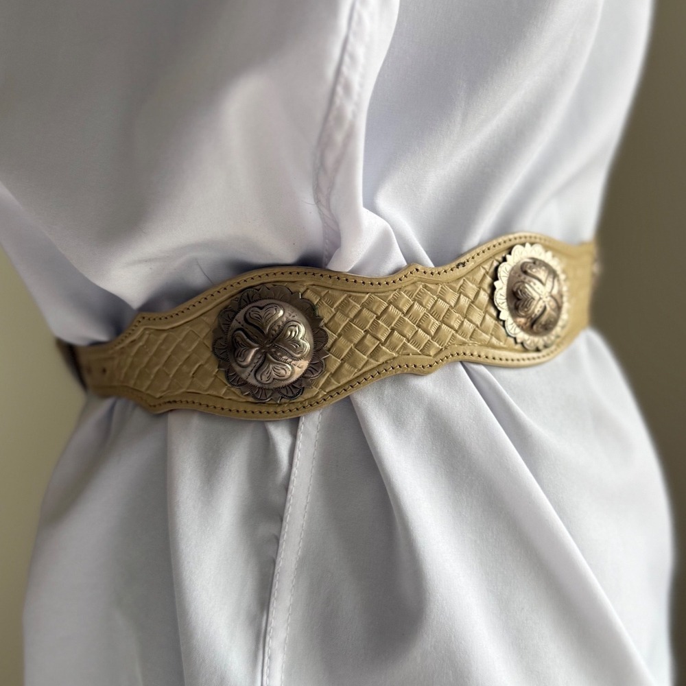 Vtg Silver Creek Western Concho Belt Cream Genuine Leather Boho Cowgirl USA - Picture 10 of 11
